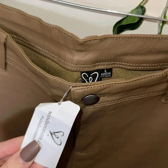 Windsor Pants Faux Pleather NWT - Picture 5 of 10